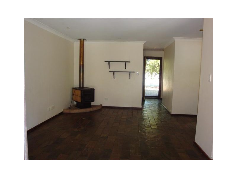 41 Shamrock Way, Huntingdale WA 6110