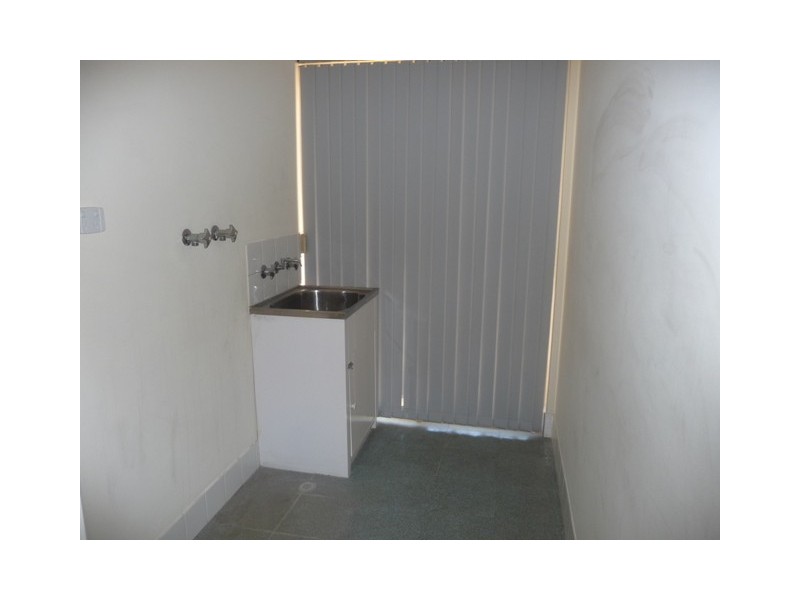 19 Forest Lakes Drive, Thornlie WA 6108