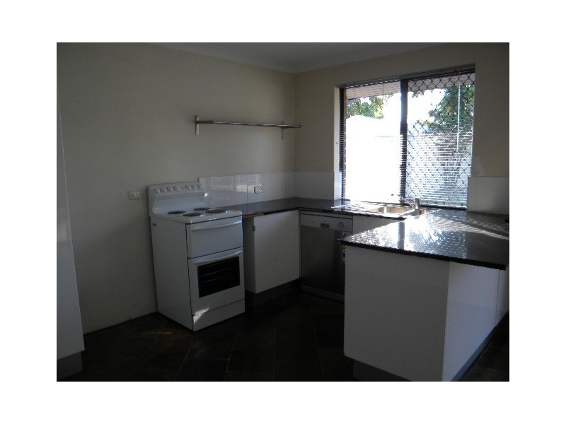 80 Greenway Avenue, Thornlie WA 6108