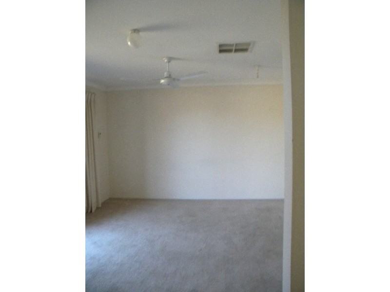 80 Greenway Avenue, Thornlie WA 6108