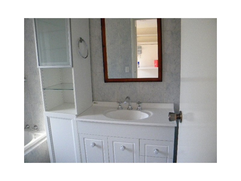 80 Greenway Avenue, Thornlie WA 6108