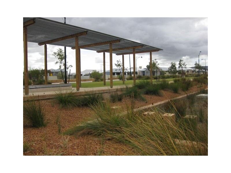 7 Roudnice Lane, Champion Lakes WA 6111