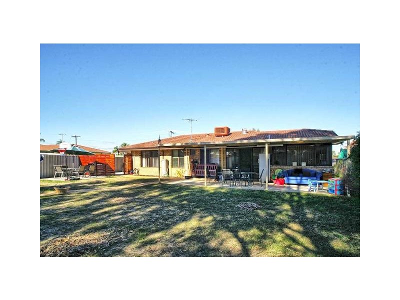 3 Fantail Way, Huntingdale WA 6110
