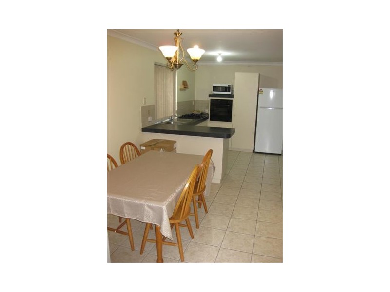 4 / 211 Brixton Street, Kenwick WA 6107