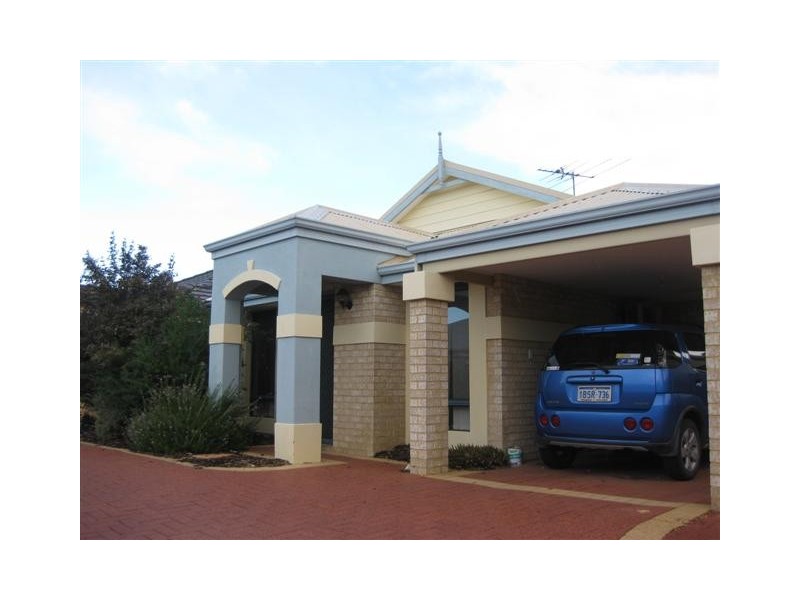 4 / 211 Brixton Street, Kenwick WA 6107