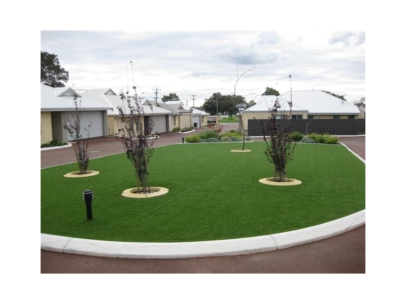 15/3 Mountain View, Kelmscott WA 6111