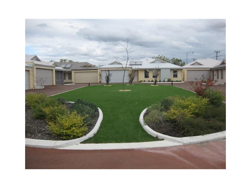 15/3 Mountain View, Kelmscott WA 6111