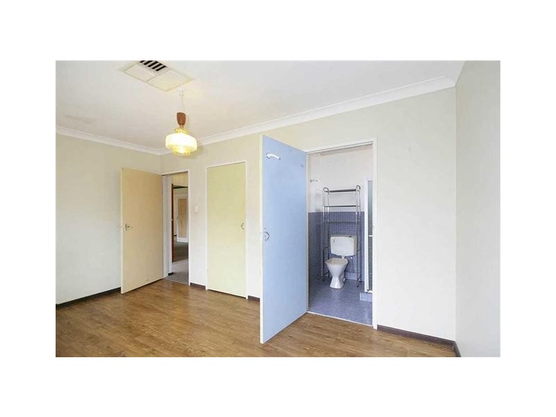 99 Harpenden Street, Huntingdale WA 6110