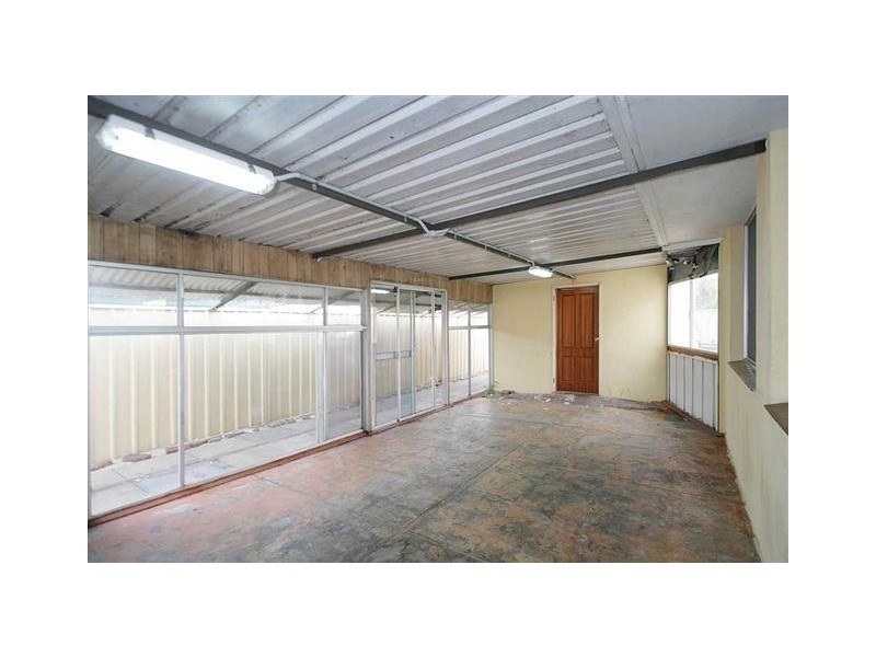 99 Harpenden Street, Huntingdale WA 6110