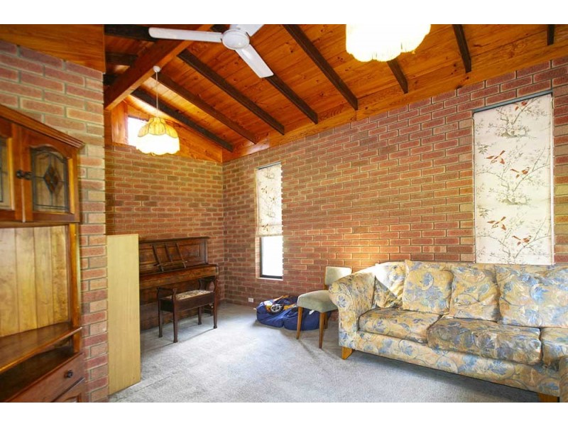 34 River Avenue, Maddington WA 6109