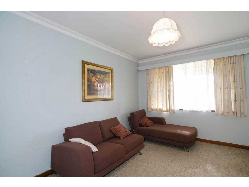 34 River Avenue, Maddington WA 6109