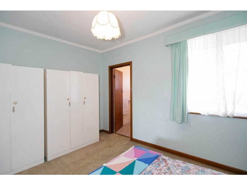 34 River Avenue, Maddington WA 6109