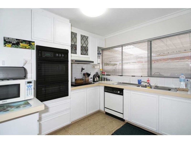 123 Regency Drive, Thornlie WA 6108