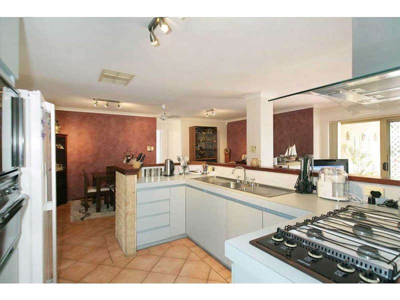 50 Ashburton Drive, Gosnells WA 6110