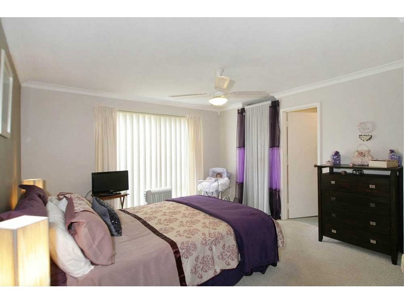 50 Ashburton Drive, Gosnells WA 6110