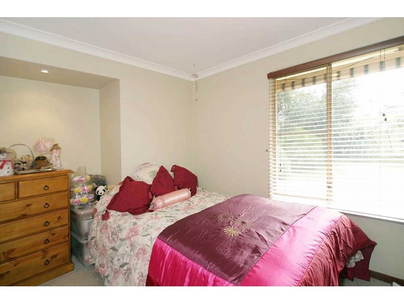 50 Ashburton Drive, Gosnells WA 6110