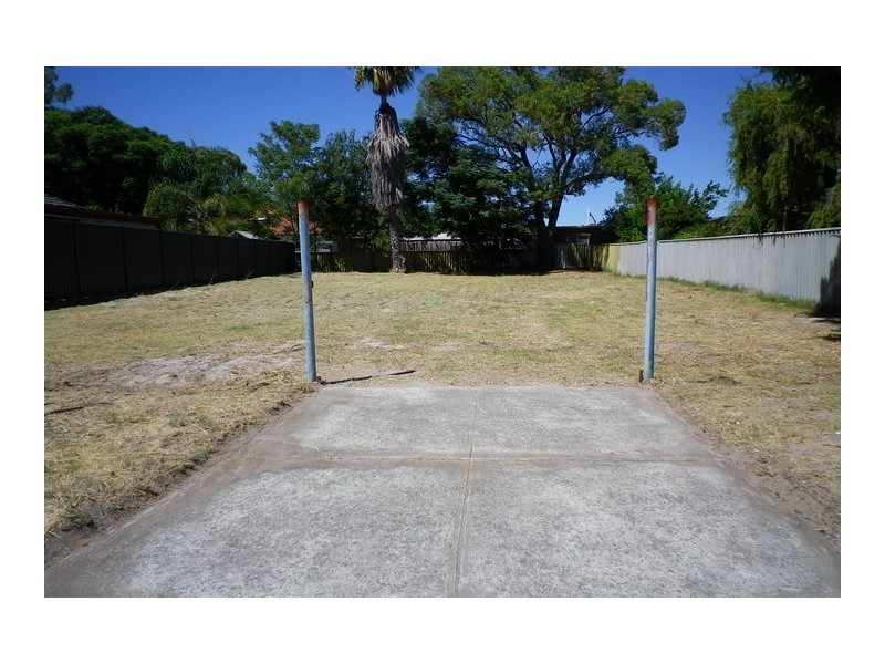 25 Aston Way, Gosnells WA 6110