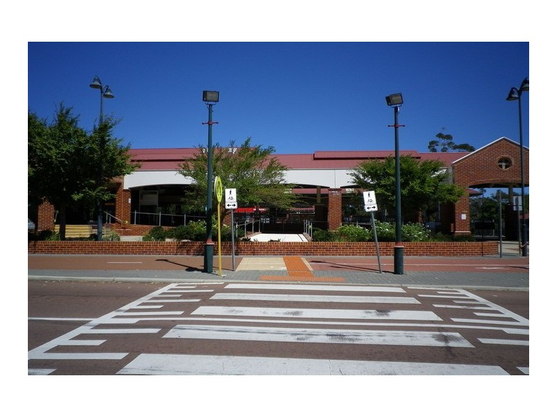 25 Aston Way, Gosnells WA 6110