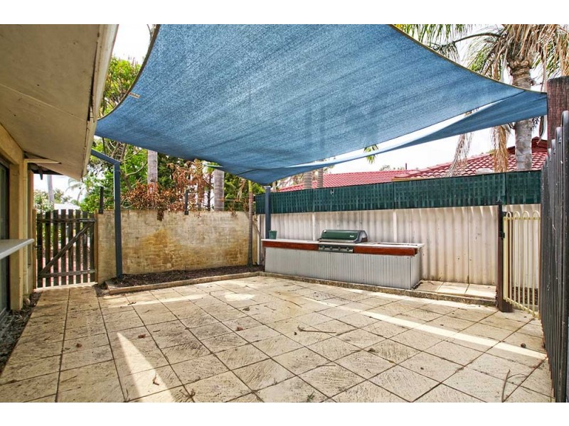 10  Leone Street, Thornlie WA 6108