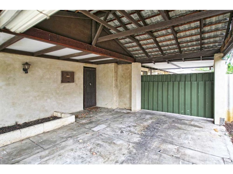 10  Leone Street, Thornlie WA 6108