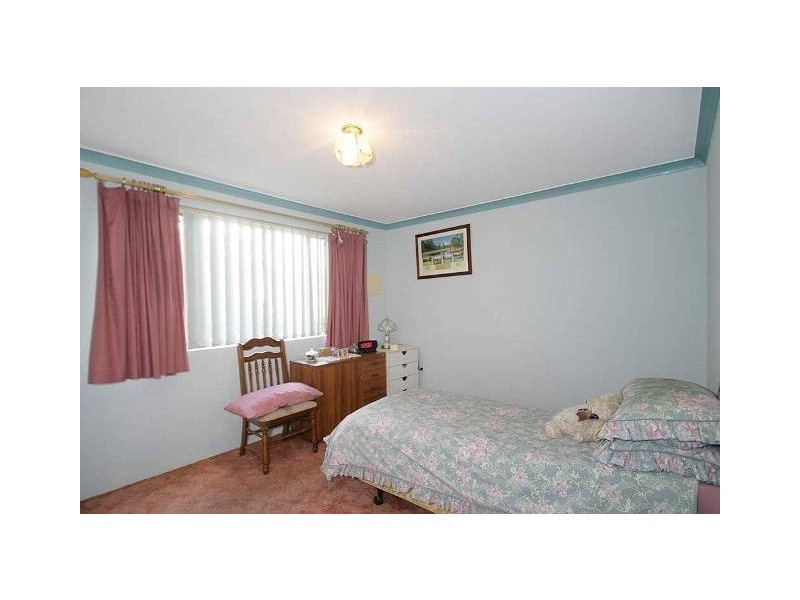 25/24 Southdown Place, Thornlie WA 6108