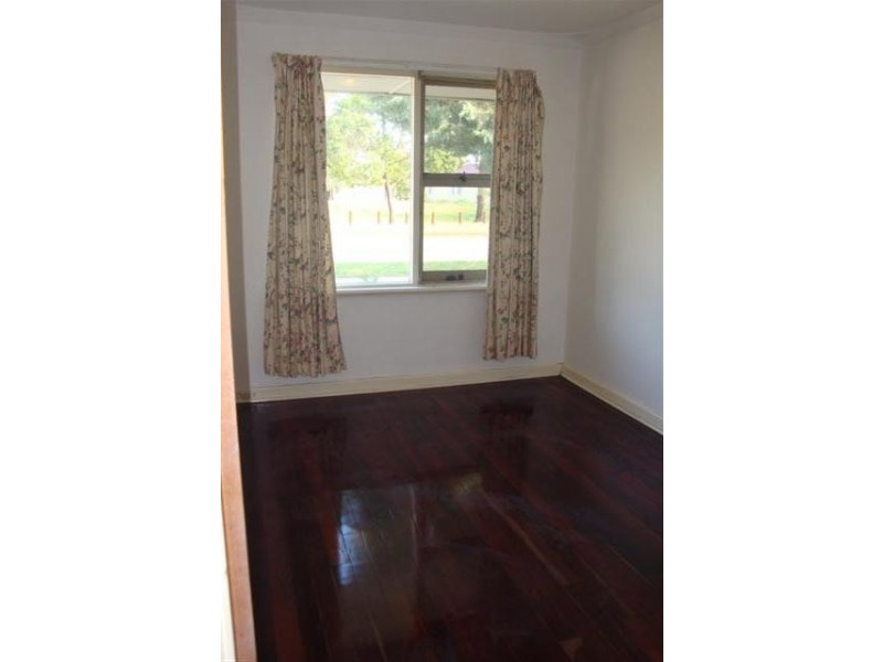 16 King Street, Gosnells WA 6110