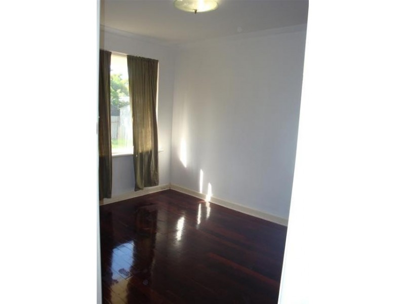 16 King Street, Gosnells WA 6110