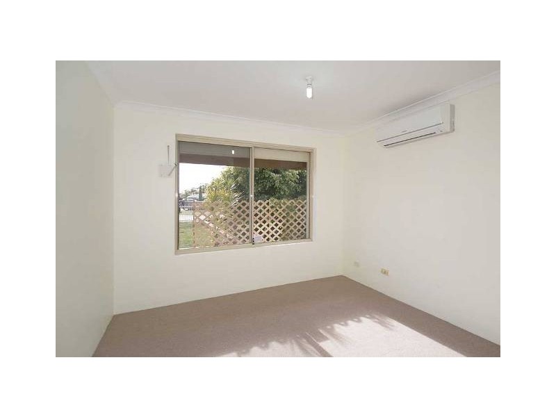 7 Bindoon Loop, Huntingdale WA 6110