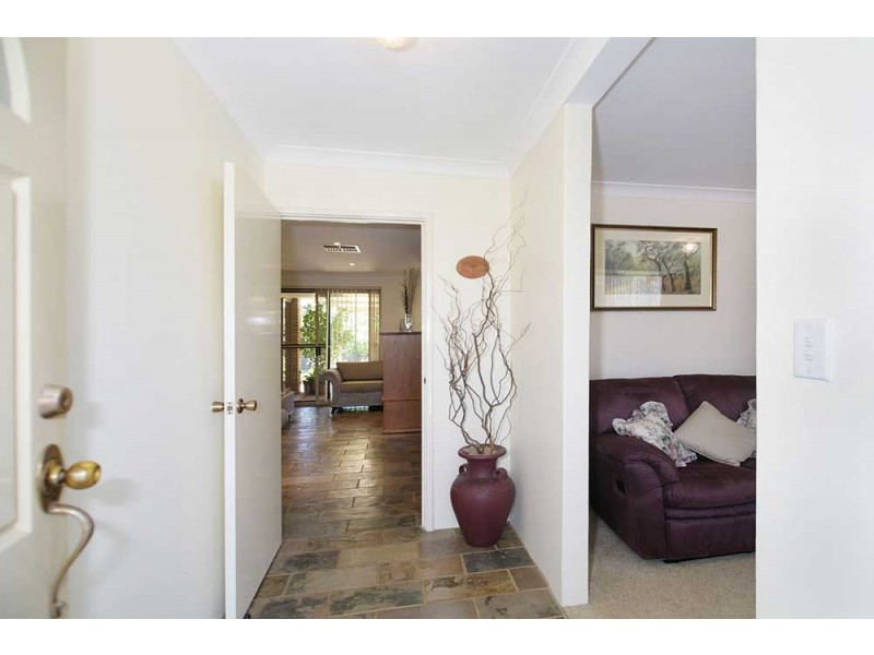 4  Kettering Way, Huntingdale WA 6110