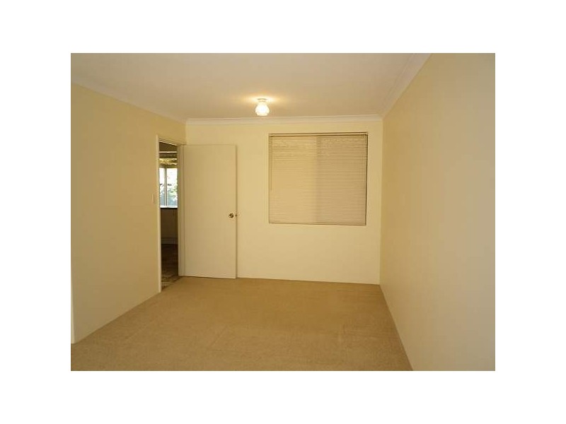 4  Kettering Way, Huntingdale WA 6110