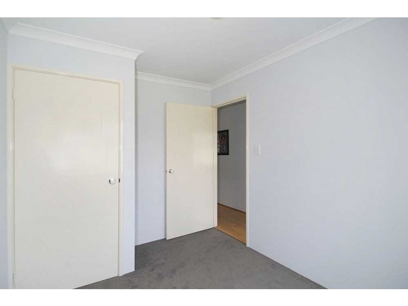 8  Glasgow Way, Seville Grove WA 6112