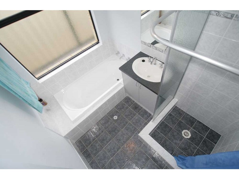 8  Glasgow Way, Seville Grove WA 6112