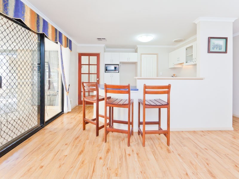 32 Boyle Avenue, Rockingham WA 6168