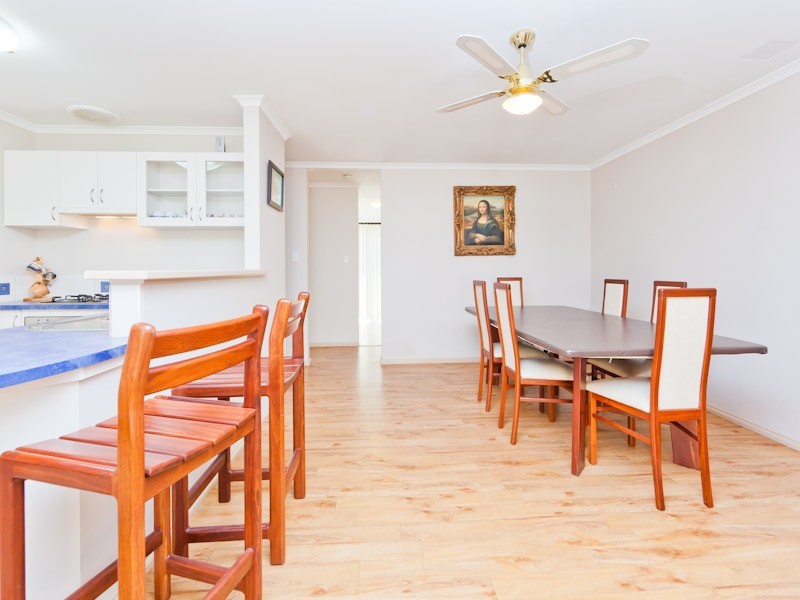 32 Boyle Avenue, Rockingham WA 6168