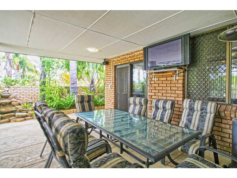 7 Ambassador Court, Thornlie WA 6108
