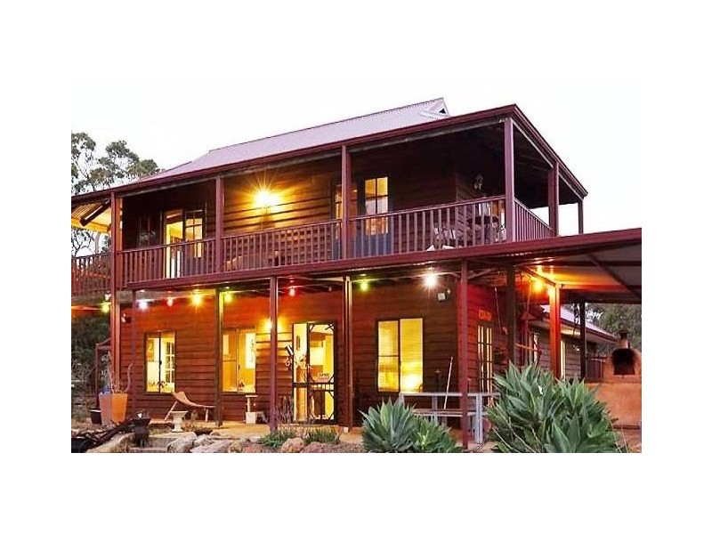 4 Robinson Road, Roleystone WA 6111