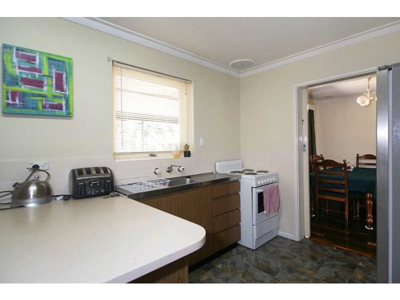 376 Spencer Road, Thornlie WA 6108
