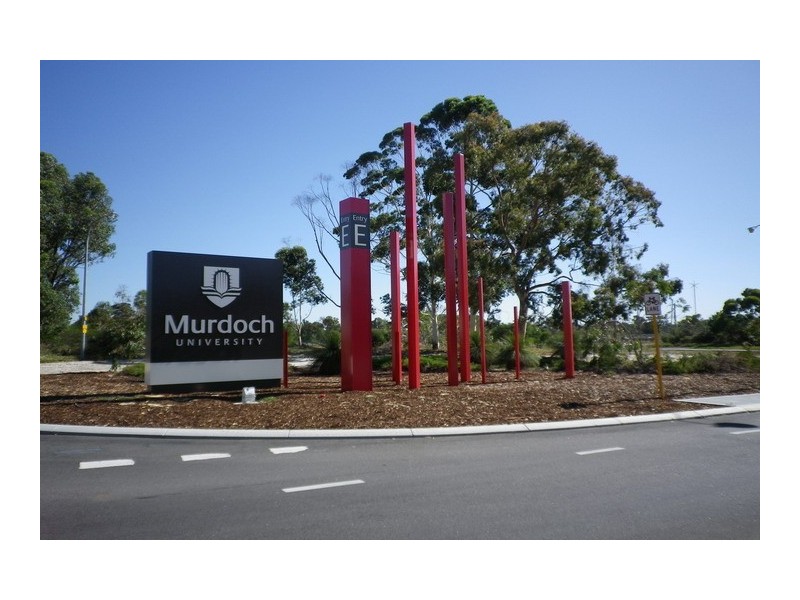 15B Kardinya Rd, Kardinya WA 6163