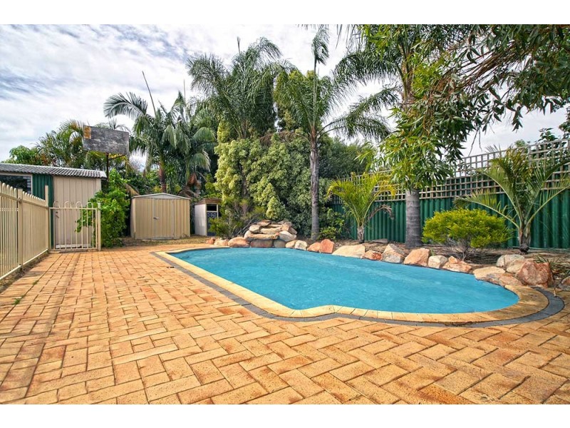 3 Kingsford Way, Huntingdale WA 6110