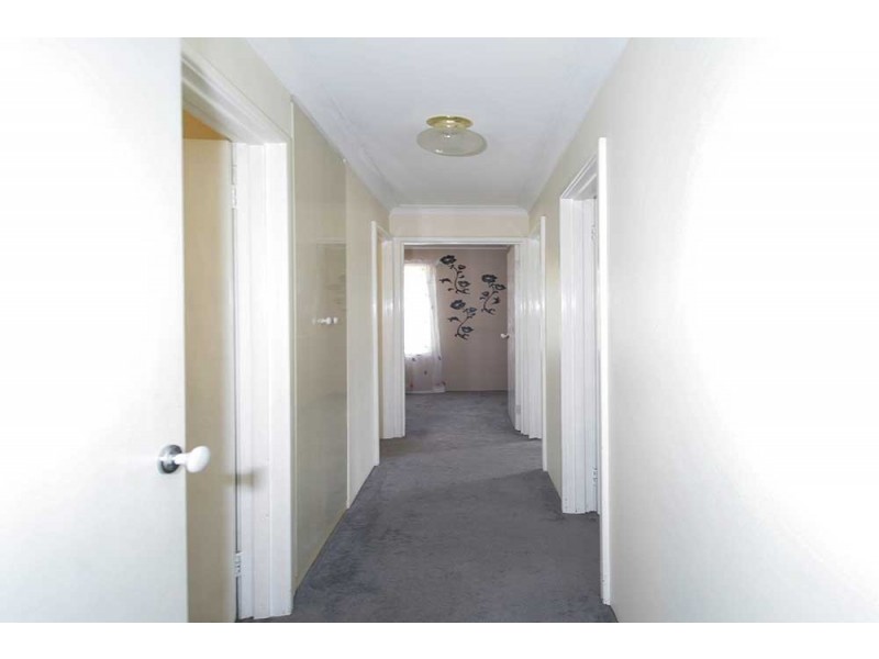 3 Kingsford Way, Huntingdale WA 6110