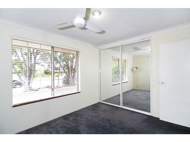 3 Kingsford Way, Huntingdale WA 6110