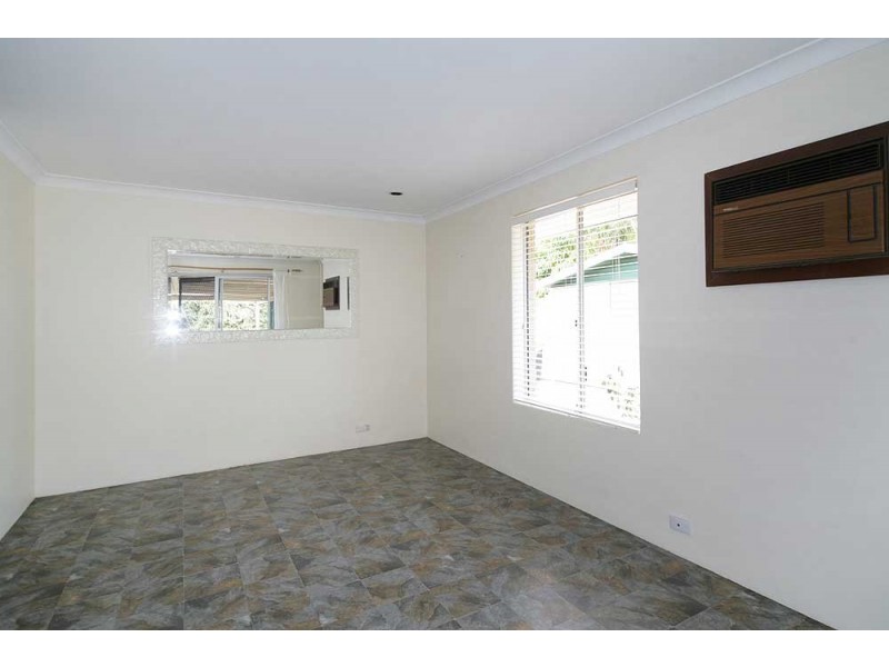 3 Kingsford Way, Huntingdale WA 6110