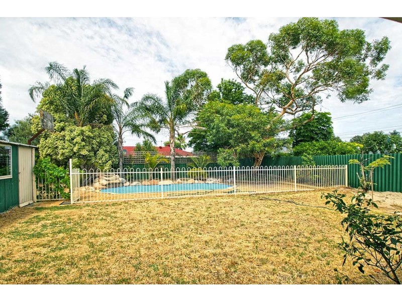 3 Kingsford Way, Huntingdale WA 6110