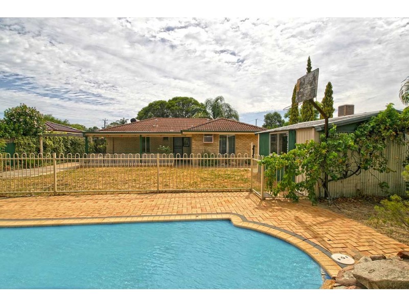 3 Kingsford Way, Huntingdale WA 6110