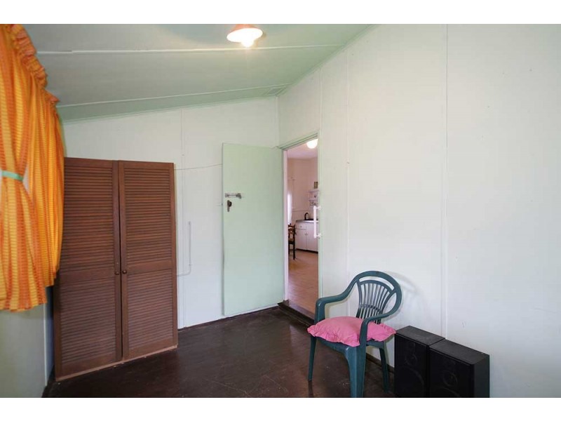 32 Dale Road, Armadale WA 6112