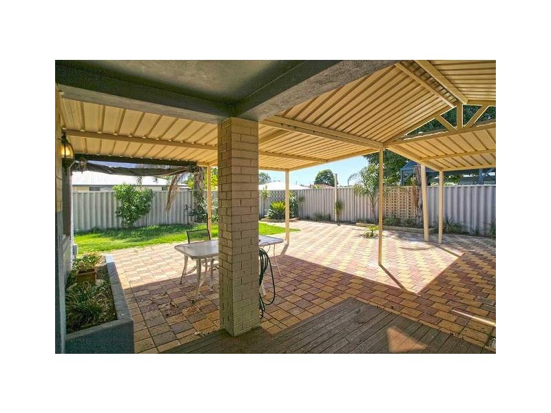 14a Powis Court, Langford WA 6147