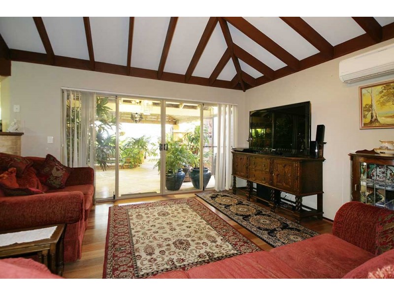 10 Camelot Court, Thornlie WA 6108