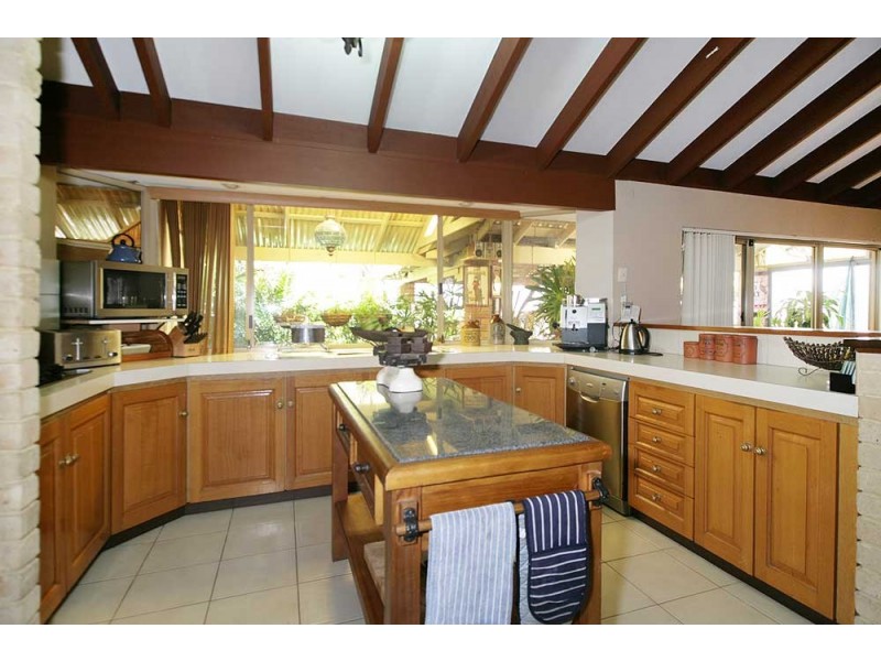 10 Camelot Court, Thornlie WA 6108