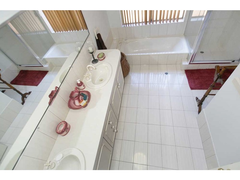 10 Camelot Court, Thornlie WA 6108