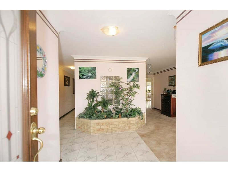 14 Aster Court, Thornlie WA 6108